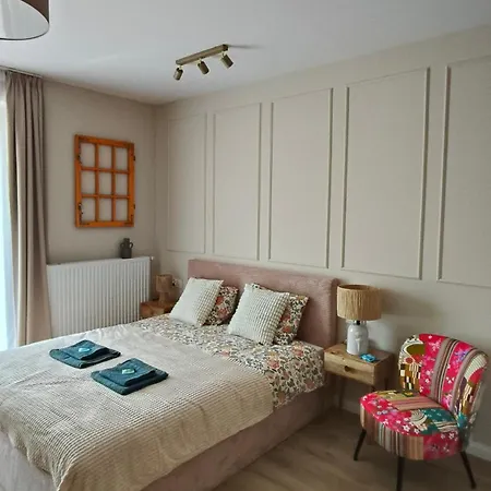 Apartment Kolorowe Okno Starowka *